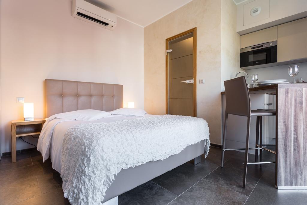 Villa Velvet Villeneuve-Loubet Exterior foto